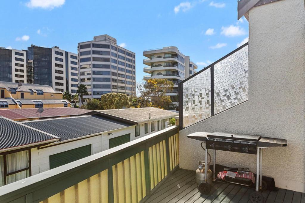 Downtown Mountview - Mt Maunganui Holiday Home ماوْنت مونغانيو المظهر الخارجي الصورة