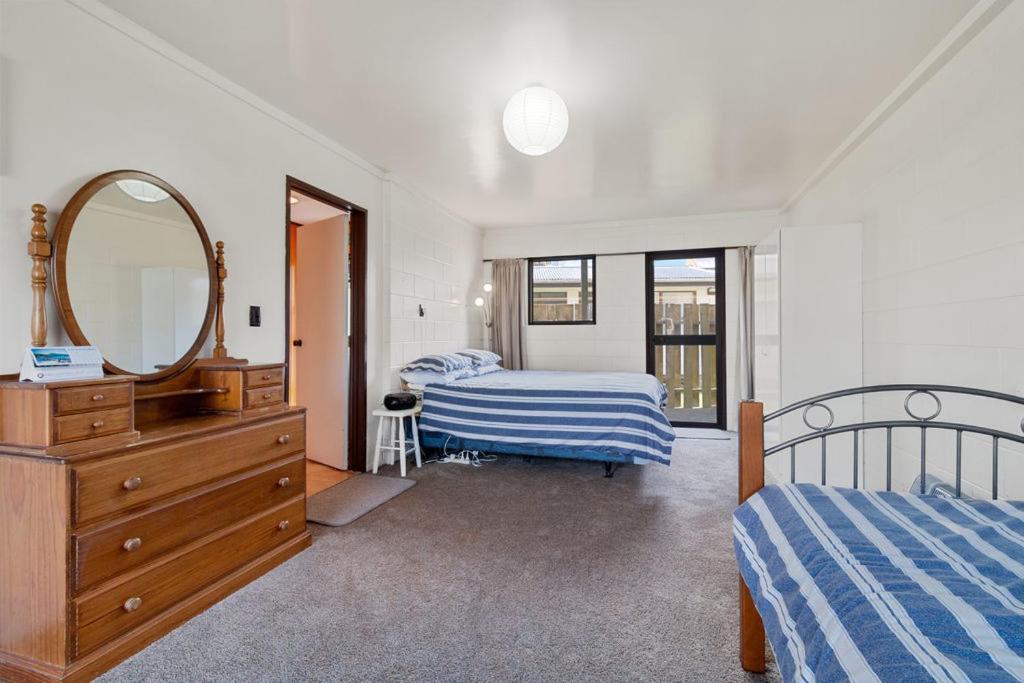 Downtown Mountview - Mt Maunganui Holiday Home ماوْنت مونغانيو المظهر الخارجي الصورة